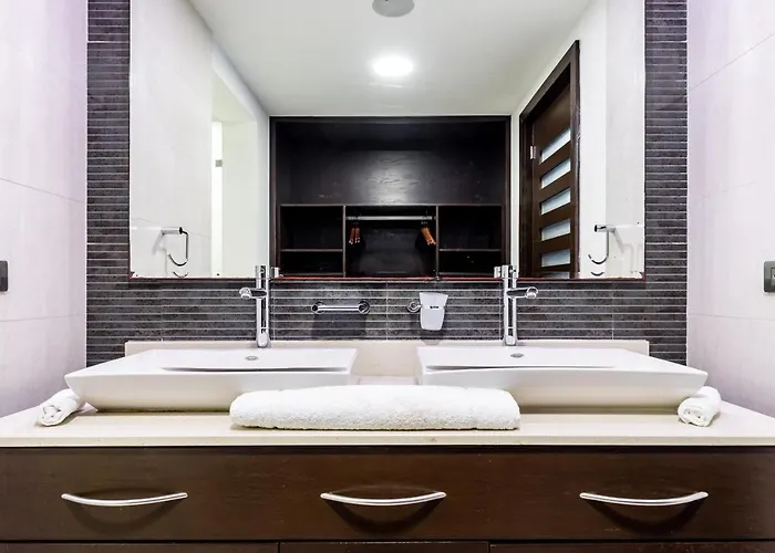 Casa 401n Secretos Apts Apartment